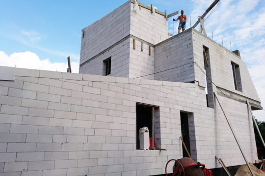 Дом в Бобрице